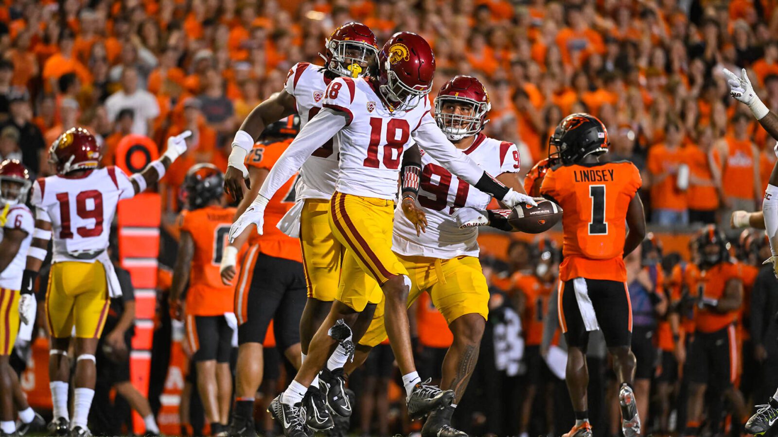 USC QB Caleb Williams' feet are proving as valuable as his arm – Orange  County Register